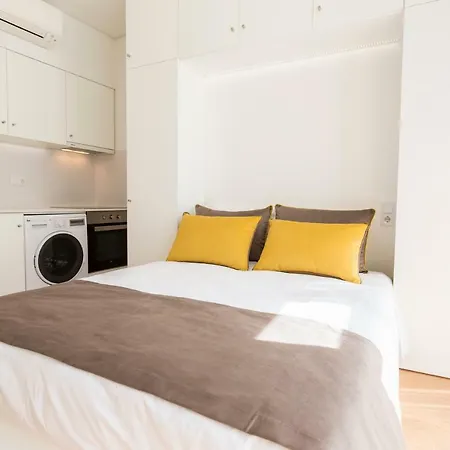 Lägenhet Downtown Mouzinho Apts