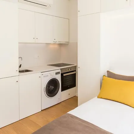 Downtown Mouzinho Apts *