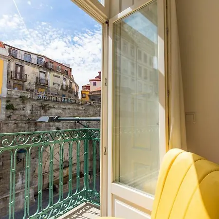 Downtown Mouzinho Apts