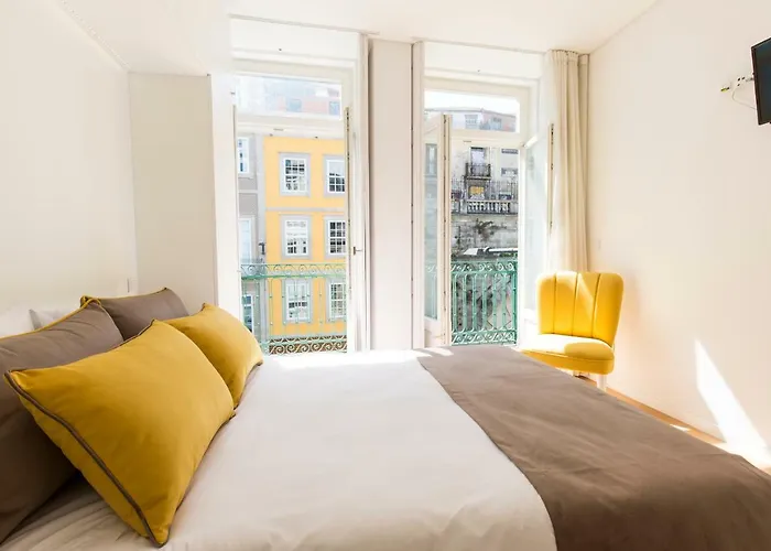 Downtown Mouzinho Apts Апартаменты *